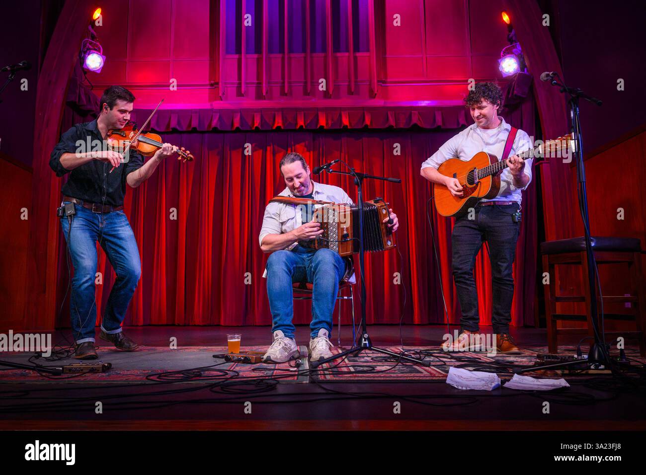 Gruppo musicale tradizionale irlandese, Socks in the Frying Pan, 3 Piece band, Foto Stock