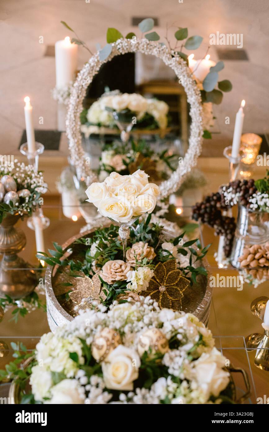 Decorazioni tradizionali persiane per cerimonie nuziali Foto Stock