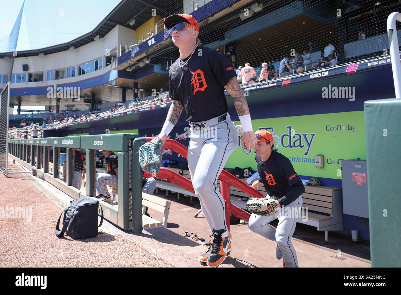 North Port FL USA; l'esterno dei Detroit Tigers Max Clark (86) si dirige in campo prima di una gara primaverile della MLB contro gli Atlanta Braves al CoolToday Park. I Tigers batterono i Braves per 3-1. (Kim Hukari/immagine dello sport) Foto Stock