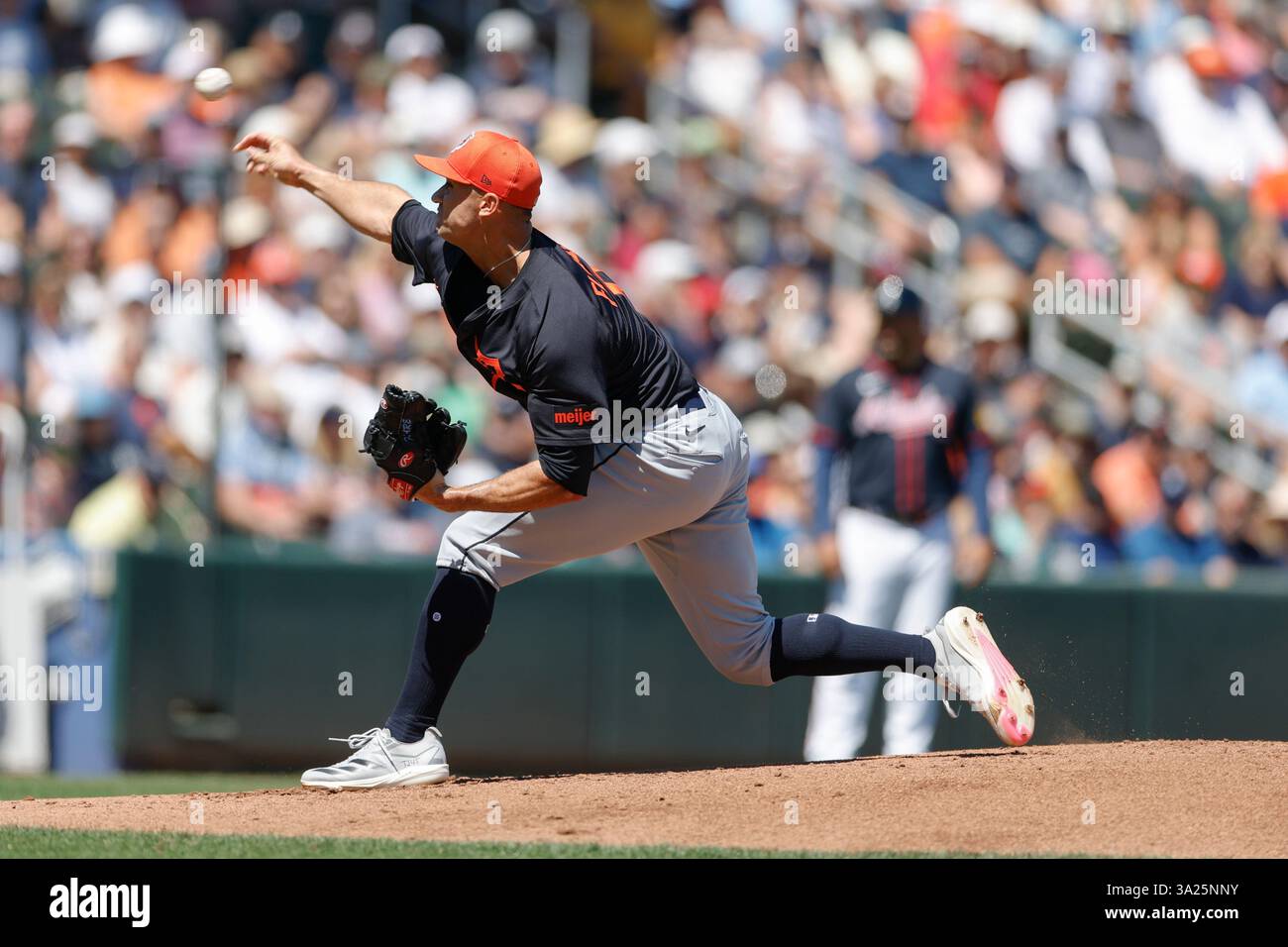 North Port FL USA; il lanciatore dei Detroit Tigers Jack Flaherty (9) fa un pitch durante una partita di allenamento primaverile della MLB contro gli Atlanta Braves al CoolToday Park. I Tigers batterono i Braves per 3-1. (Kim Hukari/immagine dello sport) Foto Stock