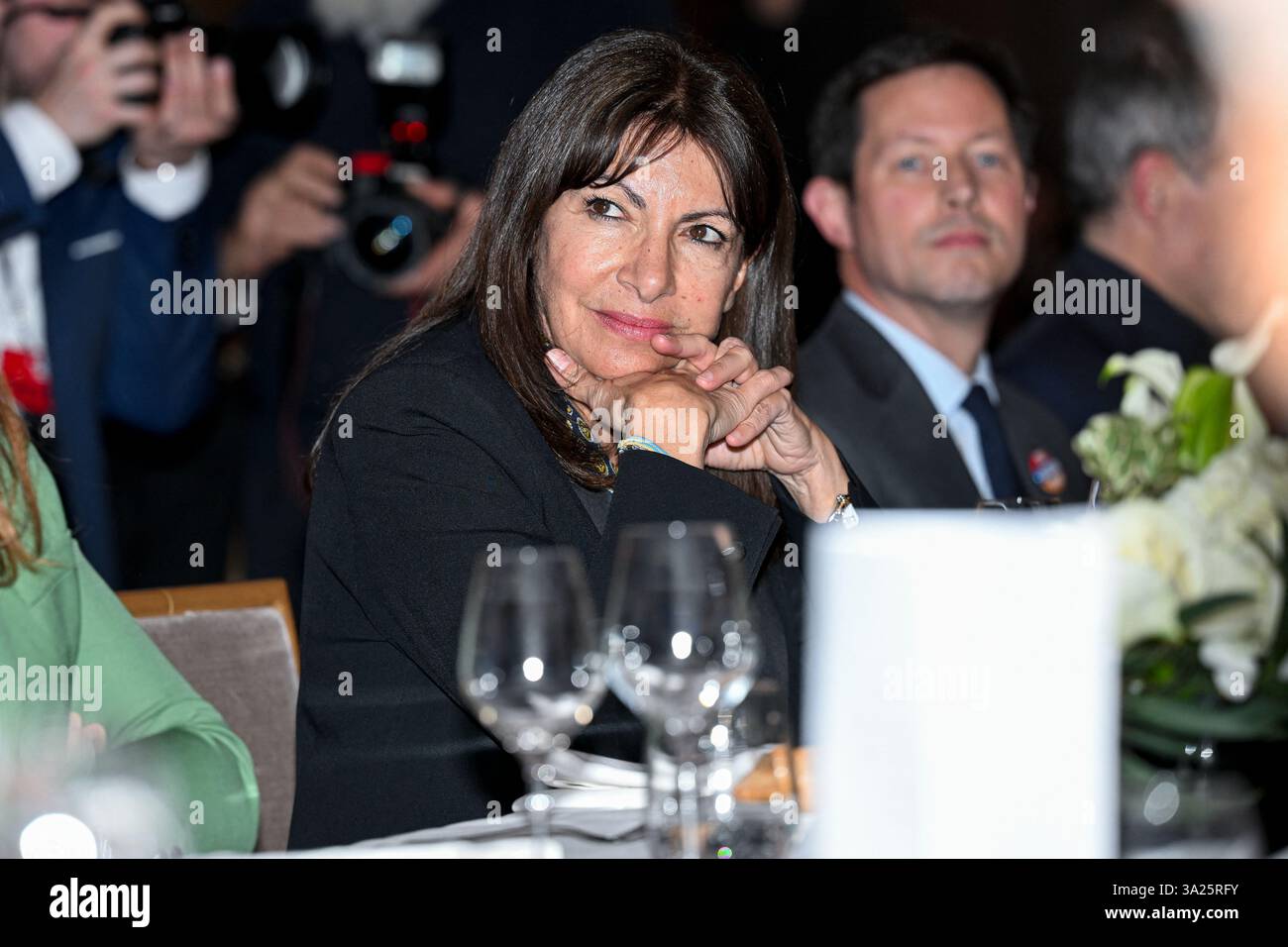 Parigi, Francia. 11 marzo 2025. Sindaco di Parigi Anne Hidalgo durante la cena annuale del Consiglio di coordinamento delle organizzazioni armene della CCAF l'11 marzo 2025 a Parigi, Francia. Crediti: Abaca Press/Alamy Live News Foto Stock