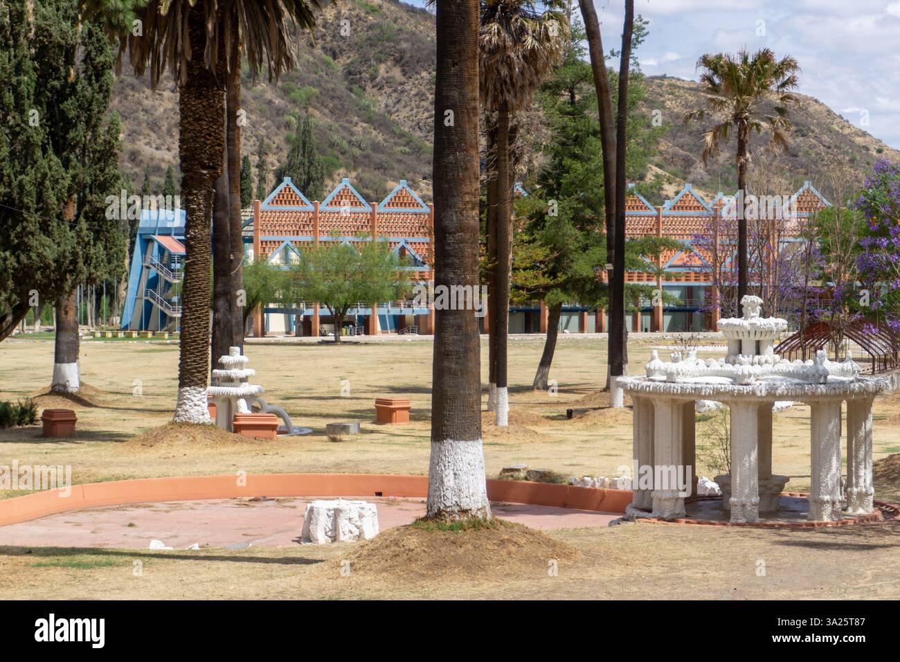 Vista del castello la Glorieta a Sucre Bolivia, Un tesoro architettonico unico caratterizzato da elementi neogotici neorinascimentali e barocchi Foto Stock