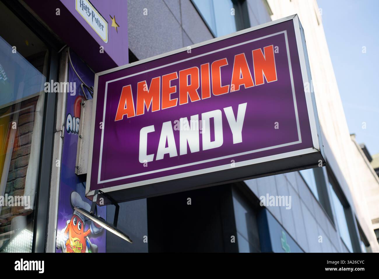 Uno dei tanti negozi di caramelle americane nel centro di Londra Foto Stock