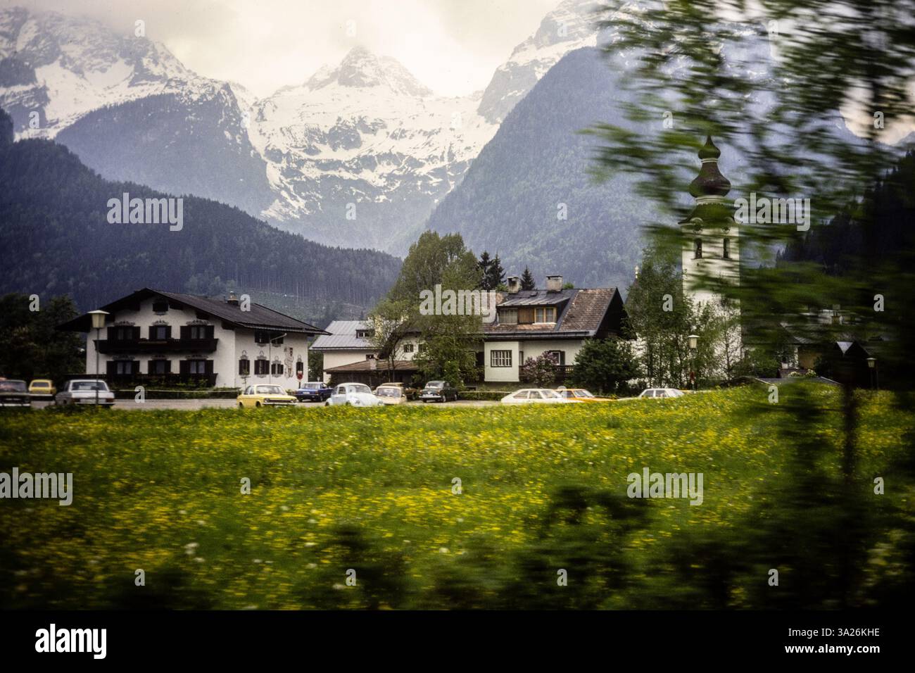 Una foto d'epoca di una città rurale europea Foto Stock