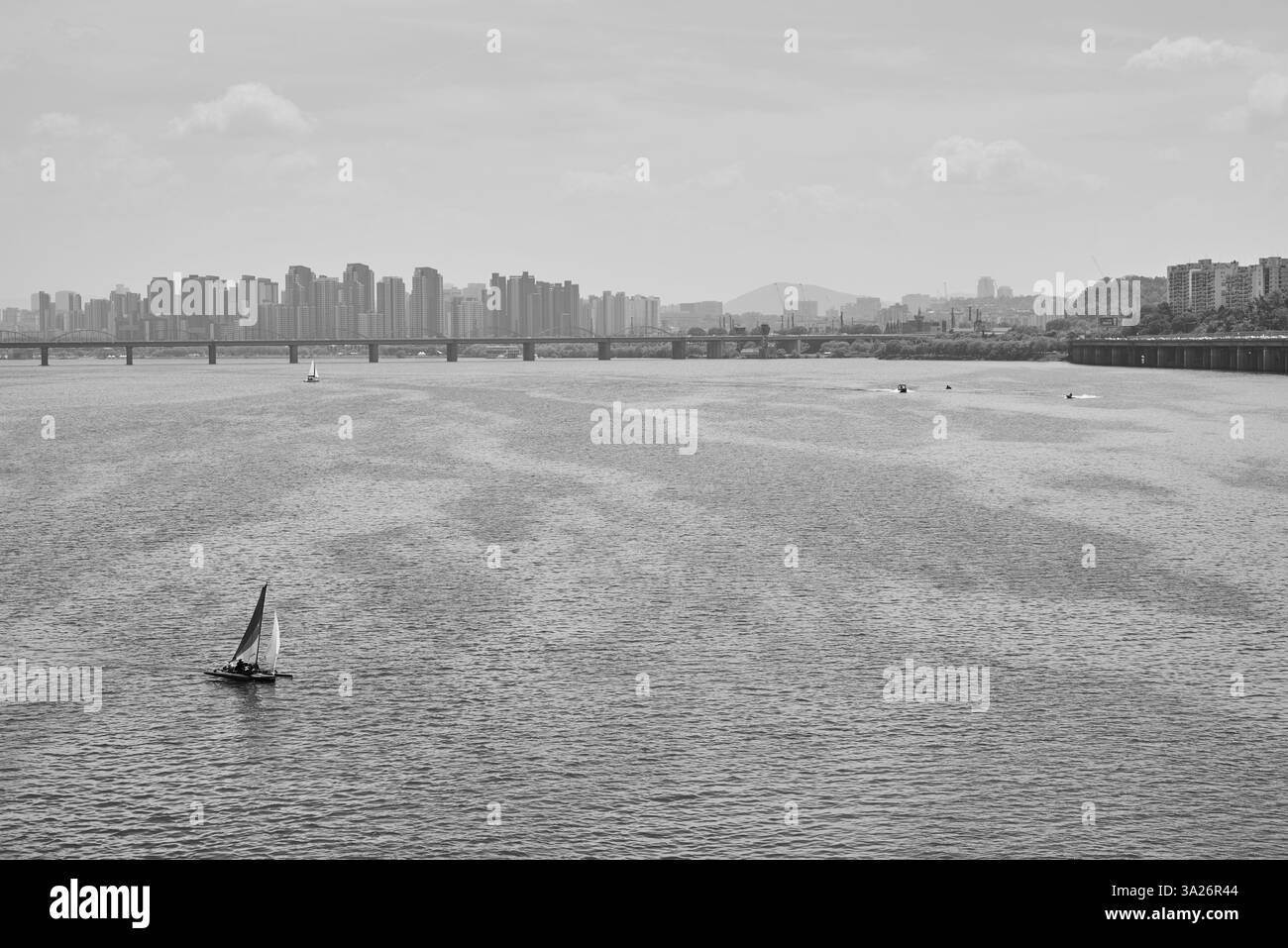 Il fiume Han Hangang e il paesaggio urbano di Seoul, capitale della Corea del Sud, il 12 maggio 2024 Foto Stock