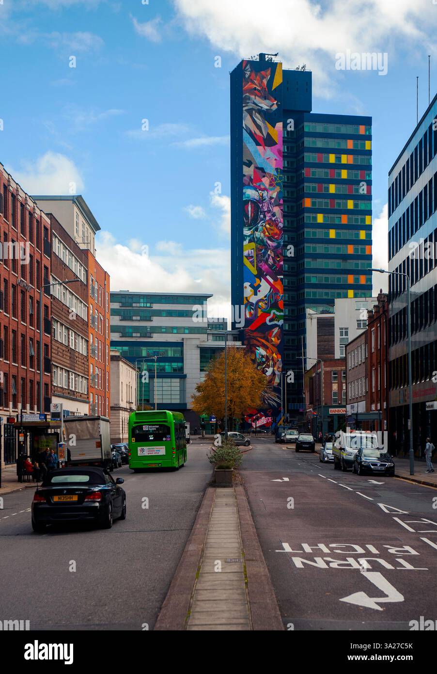 I graffiti più alti d'Europa sulla St Georges Tower, Leicester, Regno Unito Foto Stock