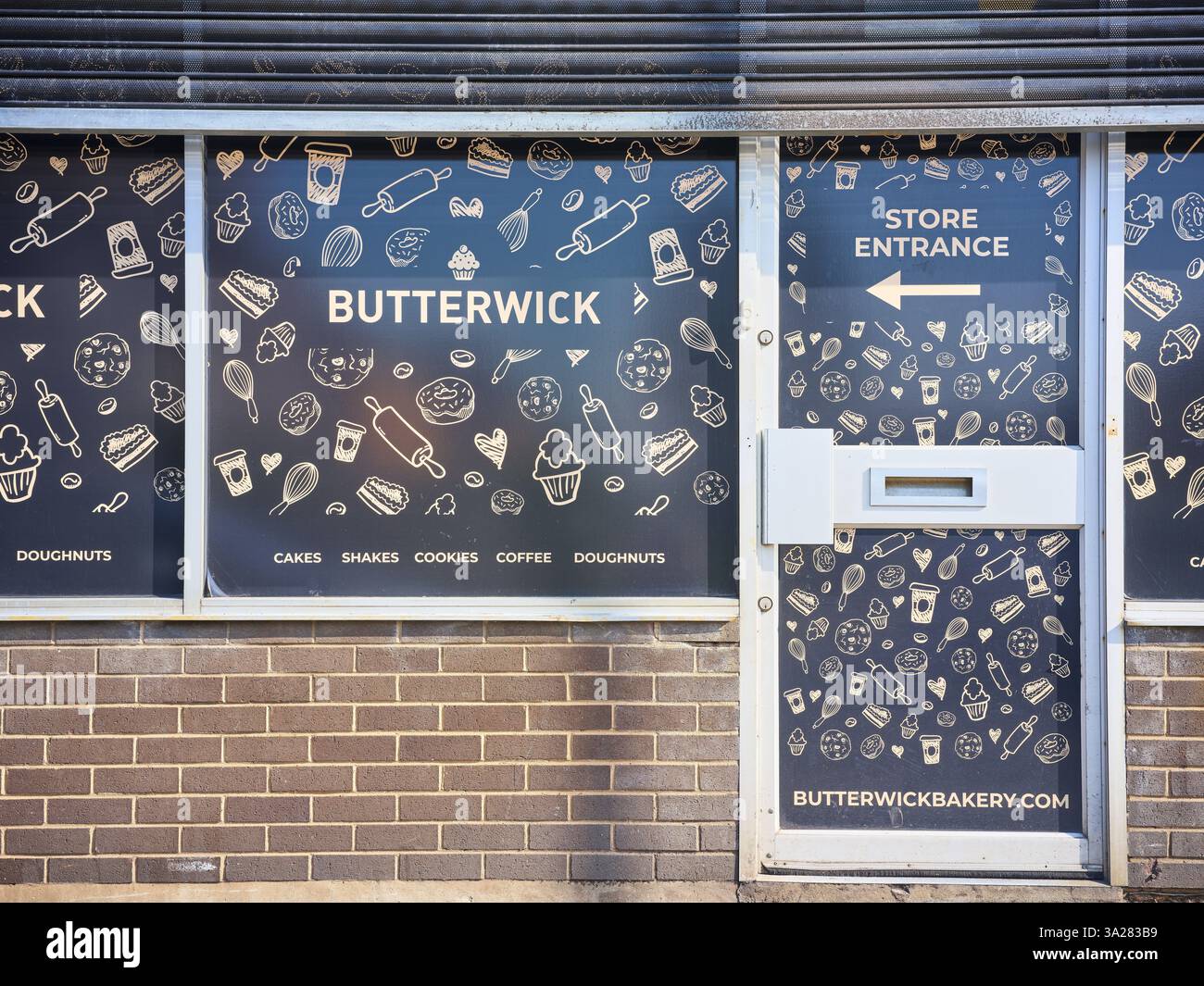 Torta Butterwick e caffetteria in Rockingham Road, Corby, Inghilterra. Foto Stock