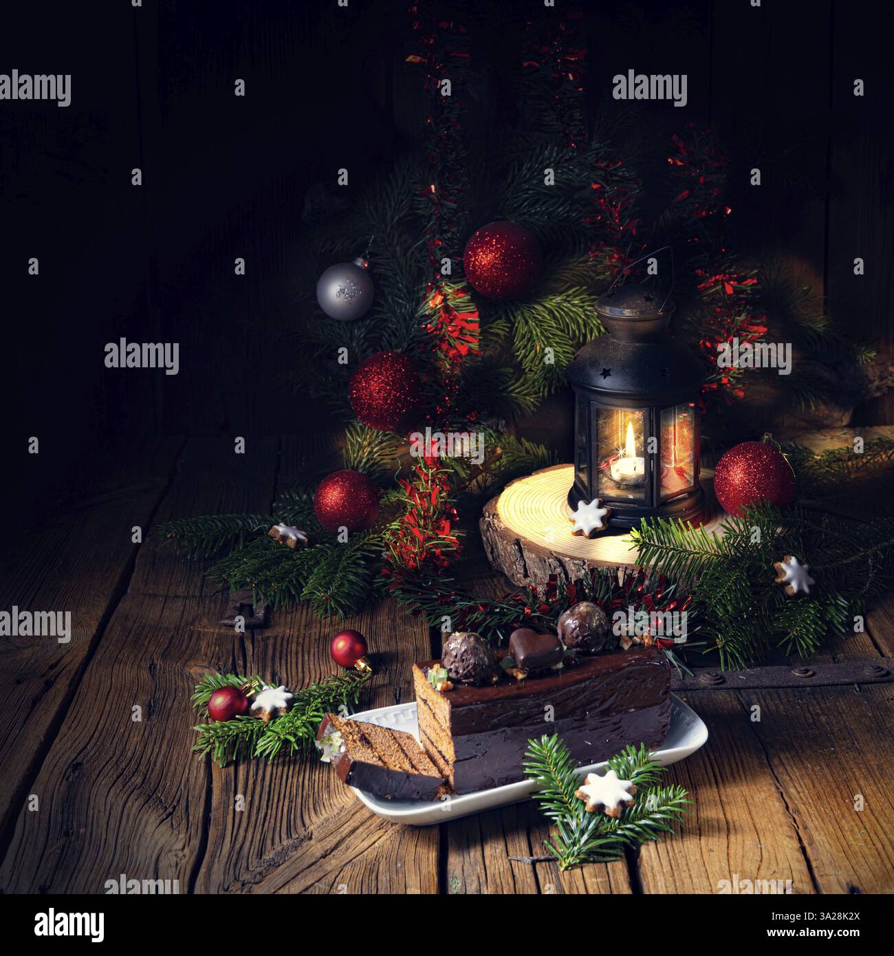 Pan di zenzero di Natale riempito di marmellata Foto Stock