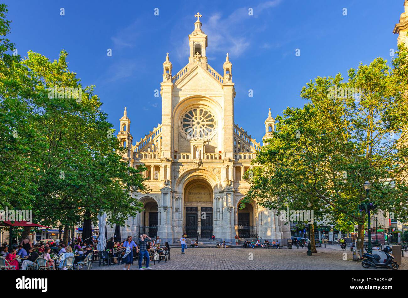 Bruxelles, Belgio, 7 luglio 2023: Chiesa di Santa Caterina Eglise Sainte-Catherine Sint-Katelijnekerk chiesa parrocchiale cattolica romana nel centro storico di Bruxelles Foto Stock