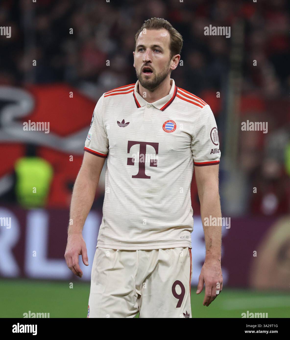 Harry Kane (Bayern), Champions League, sedici round di andata, Bayer 04 Leverkusen vs FC Bayern Monaco, Leverkusen, Germania. 11 marzo 2025. Crediti: Juergen Schwarz/Alamy Live News Foto Stock
