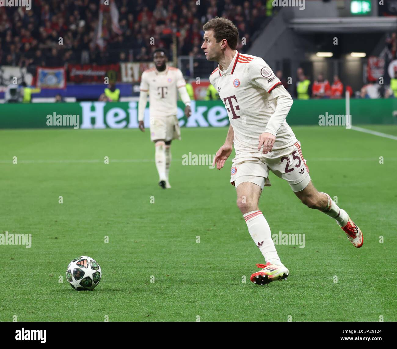 Thomas Mueller (Bayern), Champions League, sedici round di andata, Bayer 04 Leverkusen vs FC Bayern Monaco, Leverkusen, Germania. 11 marzo 2025. Crediti: Juergen Schwarz/Alamy Live News Foto Stock