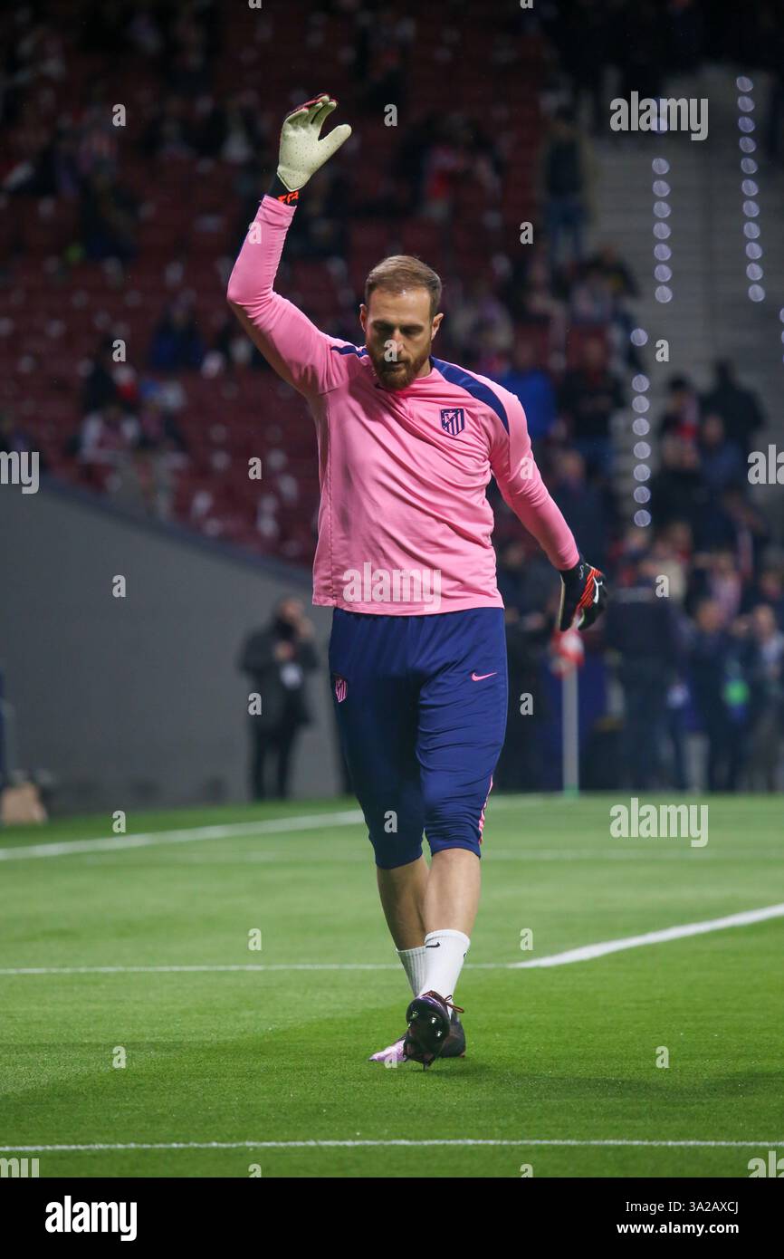 Madrid, Spagna, 12 marzo 2025: Il portiere dell'Atlético de Madrid Jan Oblak (13) si scalda durante la partita di andata e ritorno del 16° turno di UEFA Champions League 2024-25 tra l'Atlético de Madrid e il Real Madrid il 12 marzo 2025 allo stadio Riyadh Air Metropolitano di Madrid, Spagna. Crediti: Alberto Brevers / Alamy Live News. Foto Stock