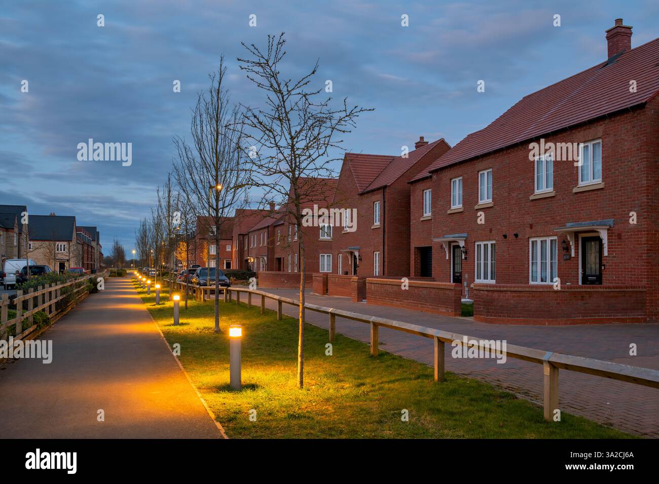 Bicester Street all'alba di marzo. Oxfordshire. Inghilterra. Foto Stock