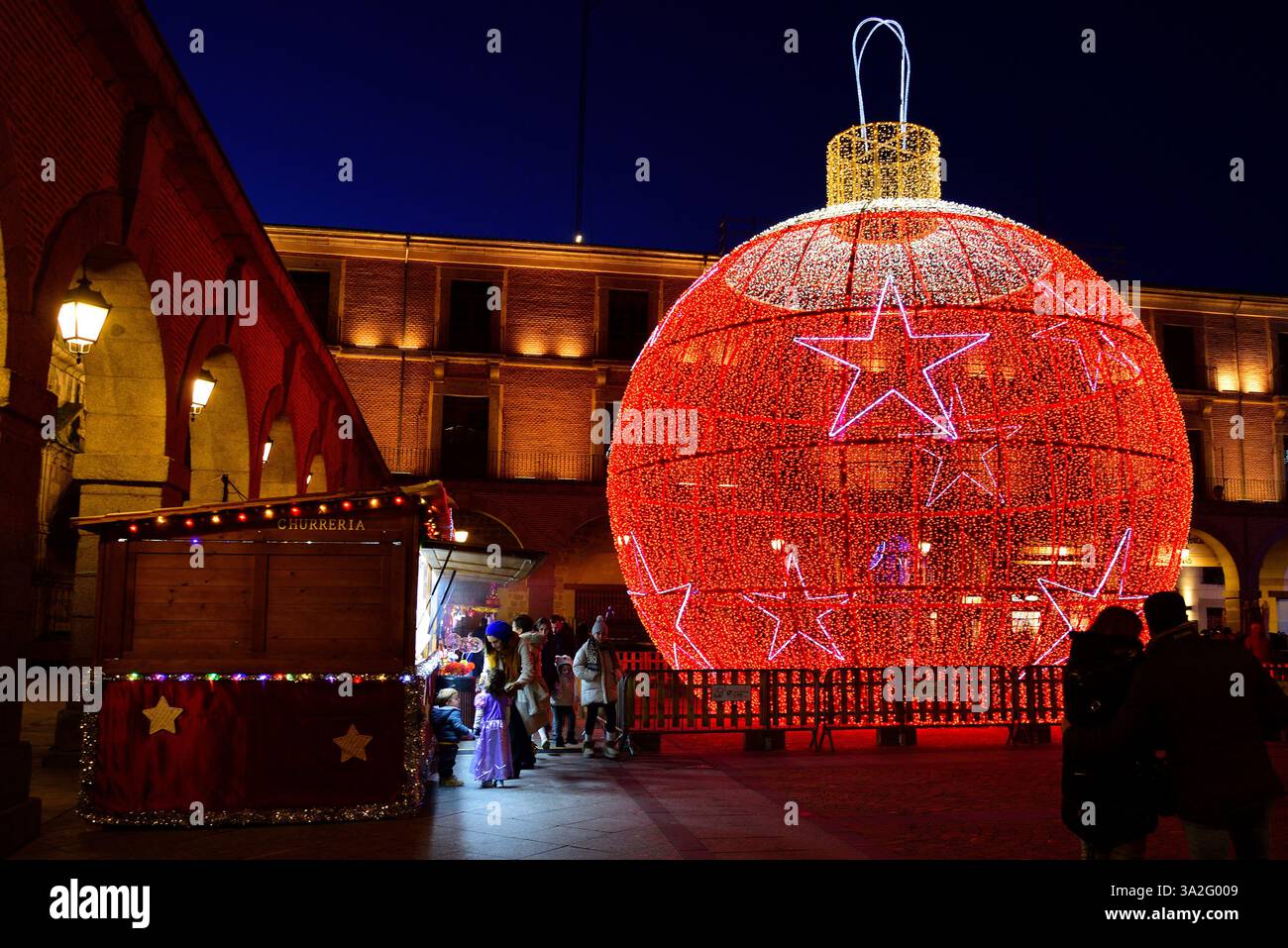 Piazza Mercado Chico a Natale nella città di Ávila. Foto Stock
