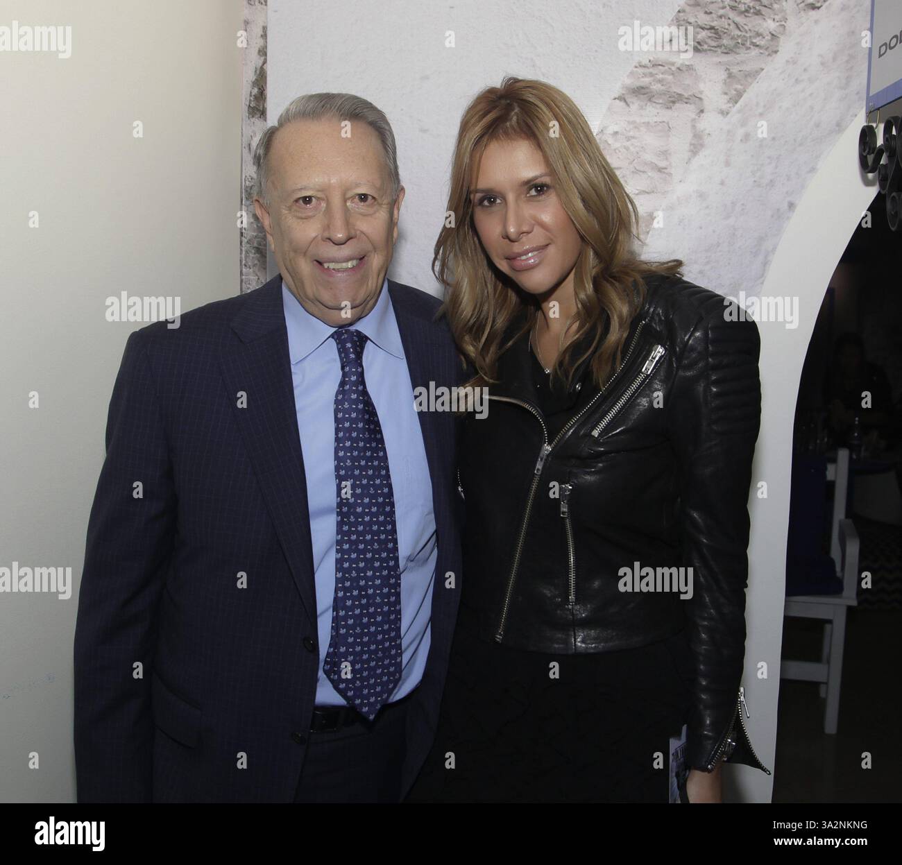 5 agosto 2014 - Colombia - Bogota agosto 05 de 2014. EN el Teatro Jorge Eliecer Gatan se estreno la obra Mamma mia, en la foto Jorge Mora y Monica Roa. Foto Nestor Gomez - El Tiempo CrÃÂ©dito: CEET FotÃÂ³grafo: NESTOR GÃâ€œMEZ (immagine di credito: © El Tiempo/GDA/ZUMA Wire) Foto Stock