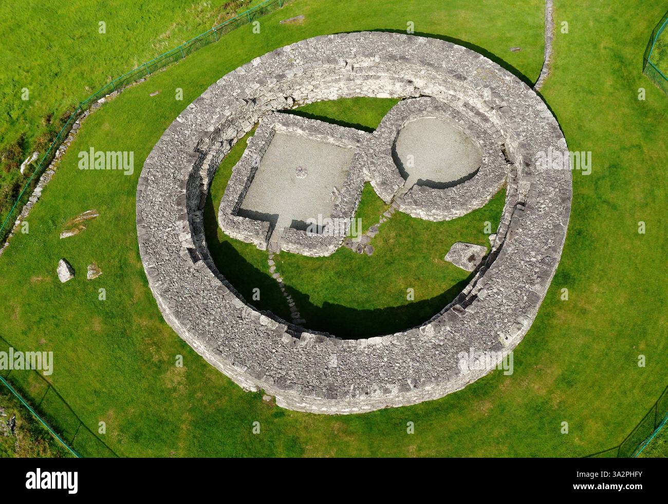 Loher Cashel vicino Waterville. Preistorica tarda età del ferro secco ringfort pietra o cashel risale al 9th ° secolo d.C. Iveragh Peninsula Co. Kerry, Irlanda Foto Stock