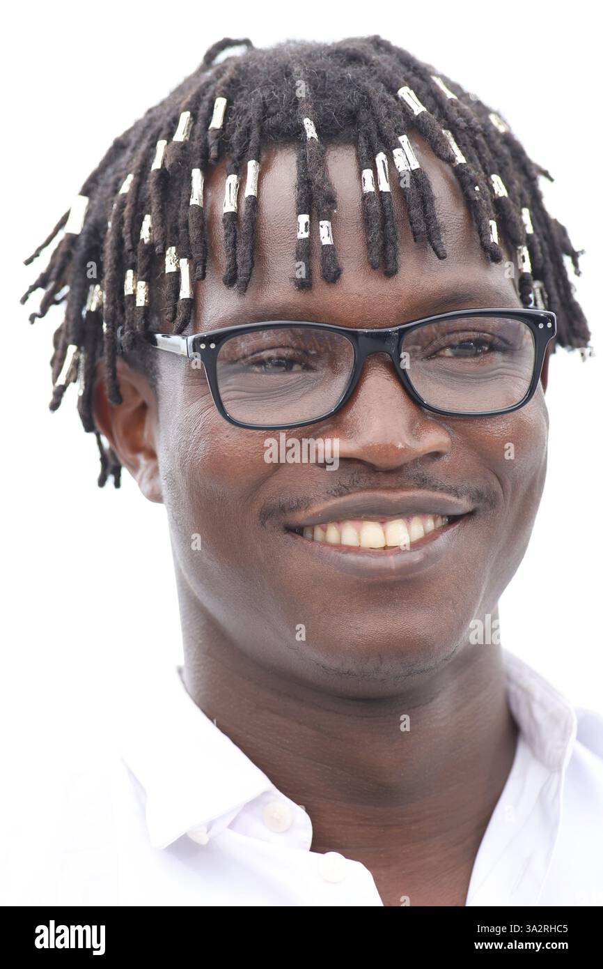 CANNES, FRANCIA - 20 MAGGIO: Boris Lojkine e gli attori Nina Meurisse e Abou Sangare partecipano alla photocall "la storia di Souleymane" (l'Histoire De Souleymane) al 77° Festival annuale di Cannes al Palais des Festivals il 20 maggio 2024 a Cannes, Francia. CAP/GOL ©GOL/Capital Pictures Foto Stock