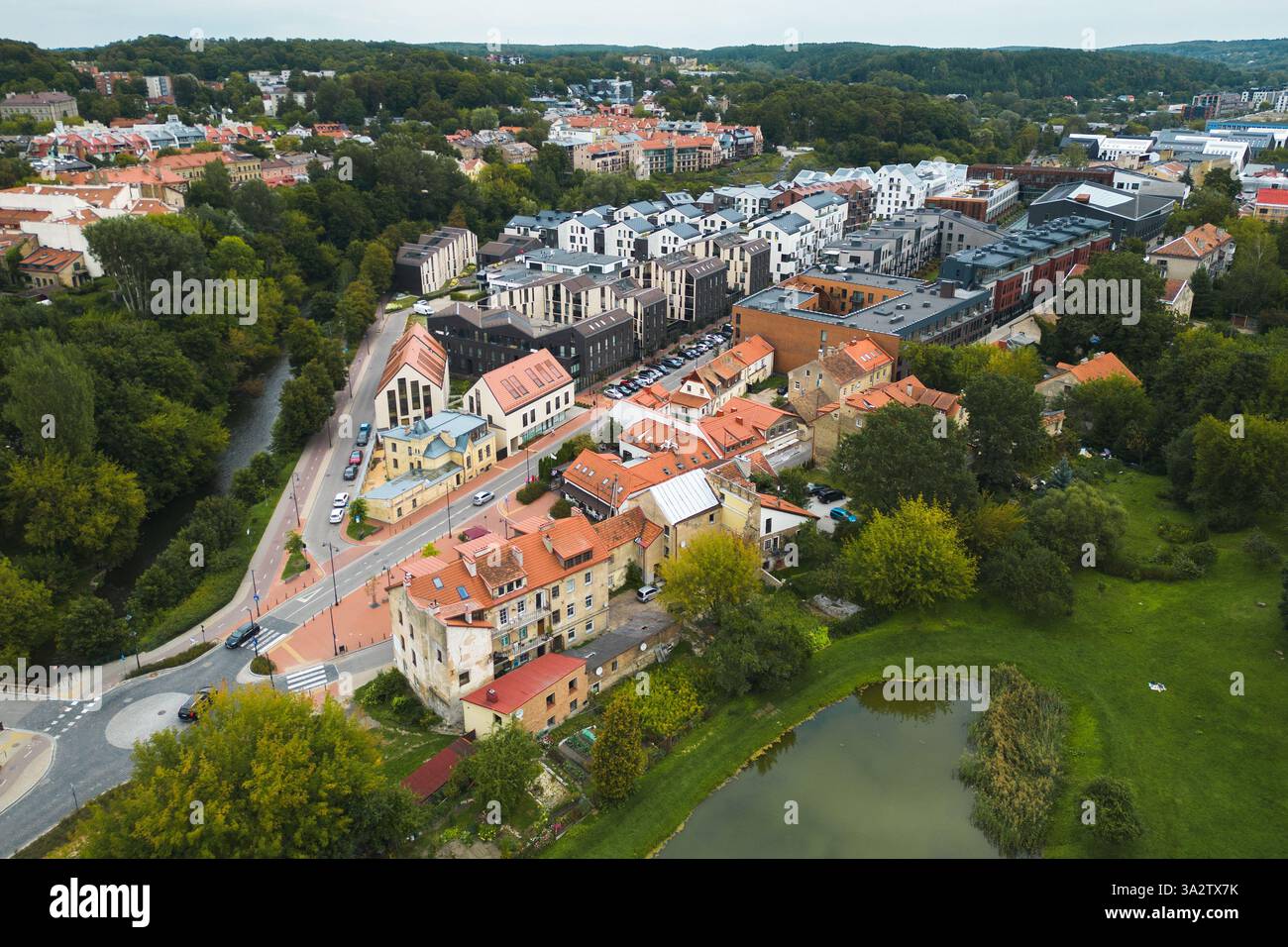 Veduta aerea del nuovo quartiere residenziale di Paupys, il nuovo posto più costoso in cui vivere nella città di Vilnius Foto Stock
