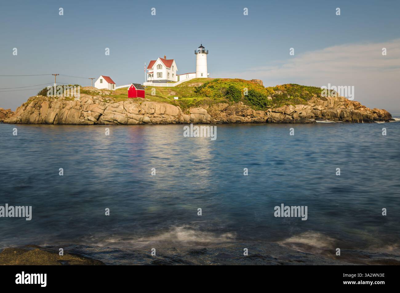 Cape Neddick Light, comunemente nota come "Nubble Light" o "The Nubble", Cape Neddick, York, Maine, New England, Stati Uniti, Nord America Foto Stock