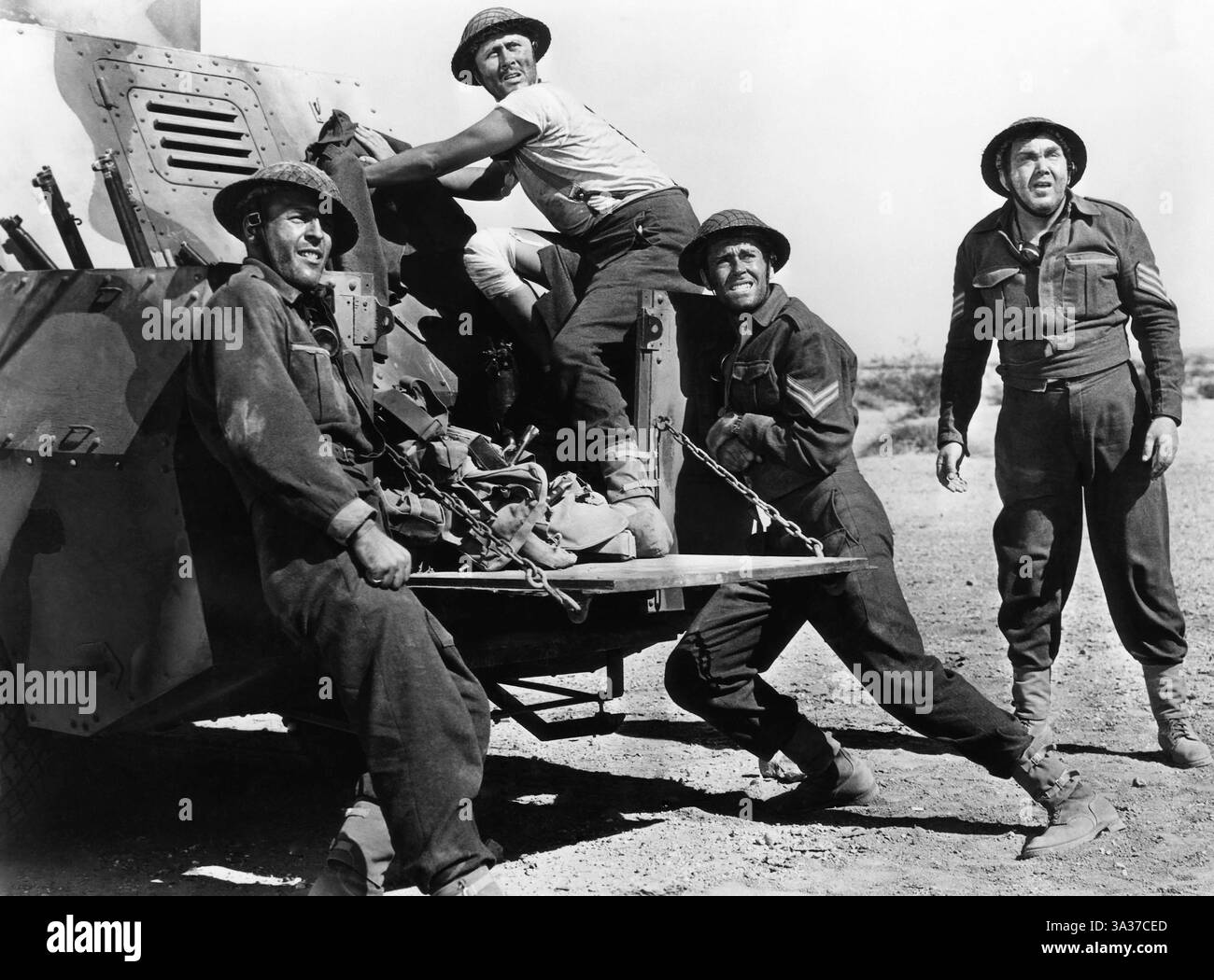 21 marzo 2006 - Allan Joslyn, Henry fonda, Thomas Mitchell, sul set del film, ''sergente immortale'', 1943 (immagine di credito: © Glasshouse/ZUMA Wire) Foto Stock
