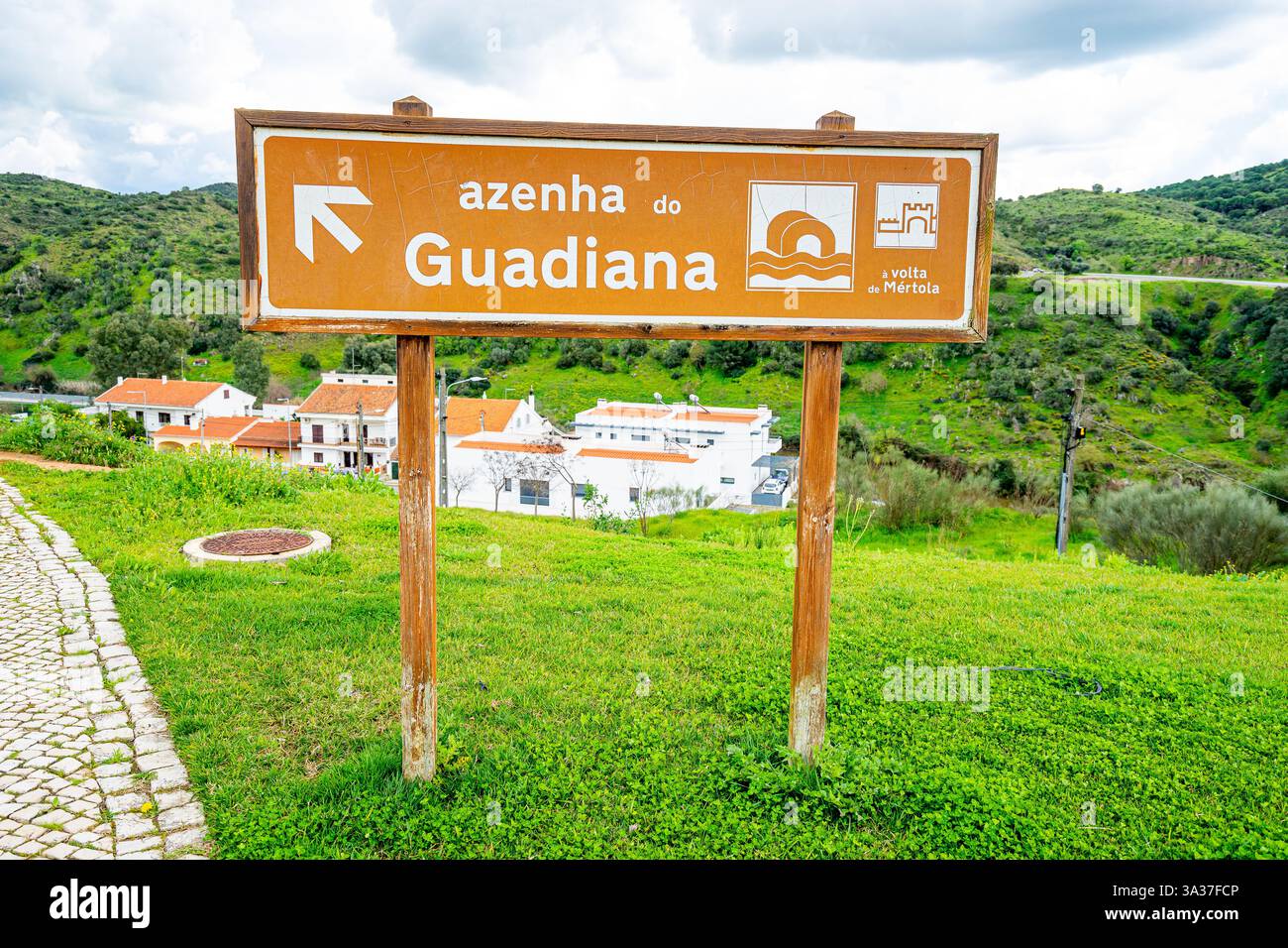 Indicazioni per i mulini ad acqua della Guadiana-Mértola-Portugal. Foto Stock