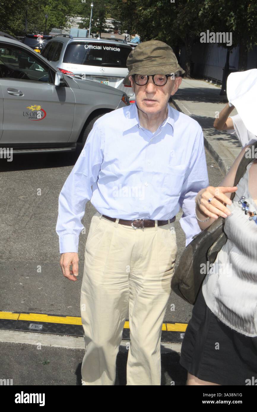 6 settembre 2014 - New York, New York, Stati Uniti - WOODY ALLEN. Celebrità al 12° giorno del Tennis US Open. Allo stadio Arthur Ashe 9-6-2014. / Photos 2014.(immagine di credito: © John Barrett/Globe Photos/ZUMA Wire) Foto Stock