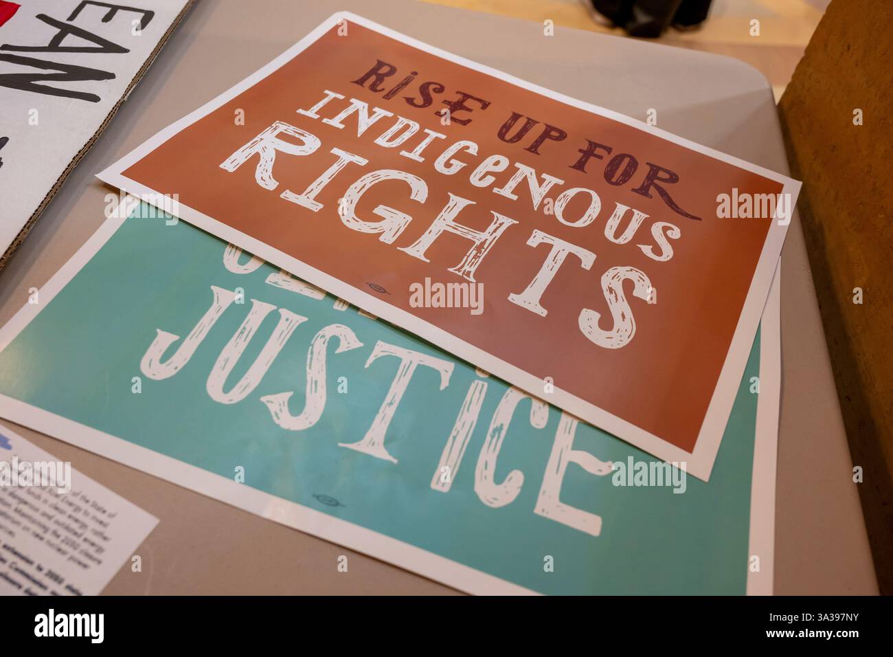 St. Paul, Minnesota. campidoglio. Il Rise and Repair Rally è una dimostrazione di forza per i movimenti di giustizia climatica e diritti indigeni a Minneso Foto Stock