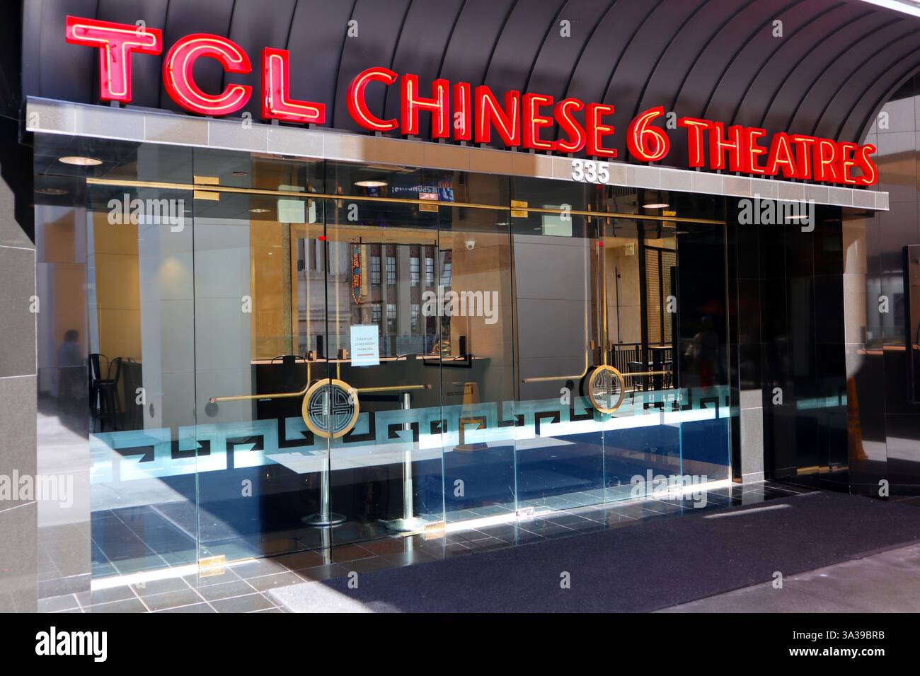 Hollywood (Los Angeles), California: Grauman's TCL Chinese Theatre presso OVATION Hollywood su Hollywood Blvd Foto Stock
