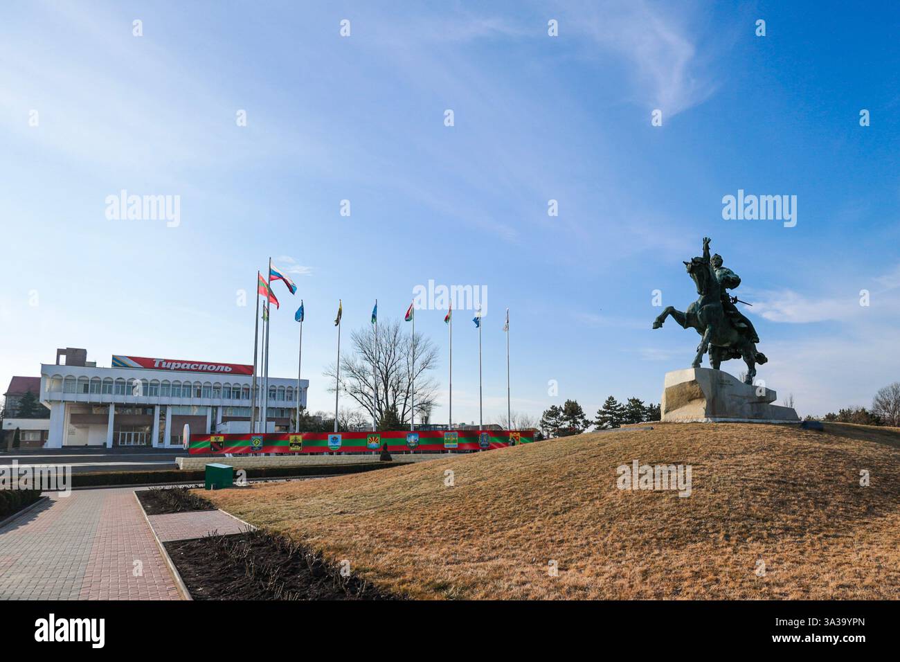 Monumento al leader militare Suvorov sulla piazza centrale di Tiraspol, Transnistria Foto Stock