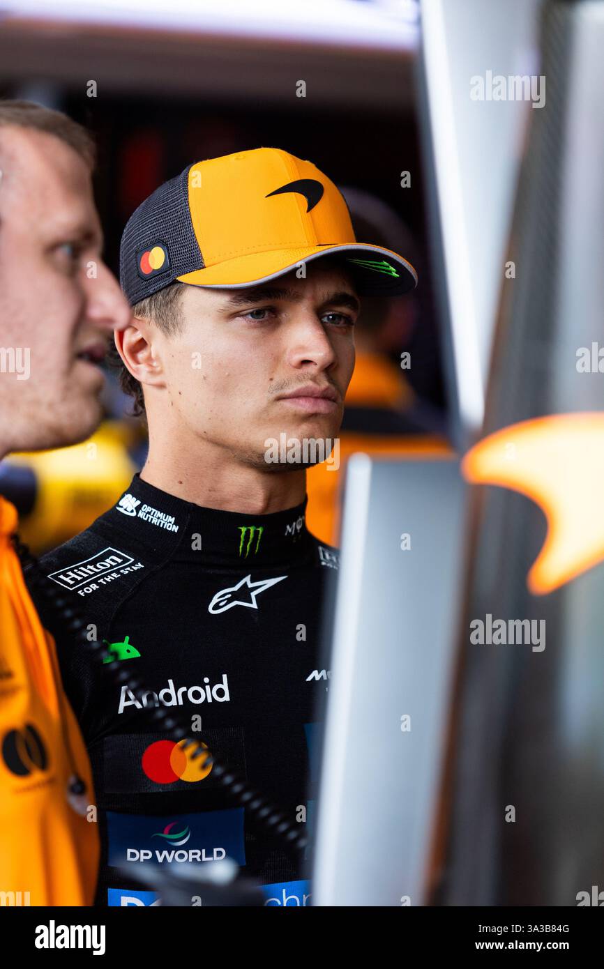 NORRIS Lando (gbr), McLaren F1 Team MCL39, ritratto durante il Gran Premio d'Australia di Formula 1 Louis Vuitton 2025, 1° round del Campionato del mondo di Formula 1 FIA 2025 dal 14 al 16 marzo 2025 sull'Albert Park Grand Prix Circuit, a Melbourne, Australia Foto Stock