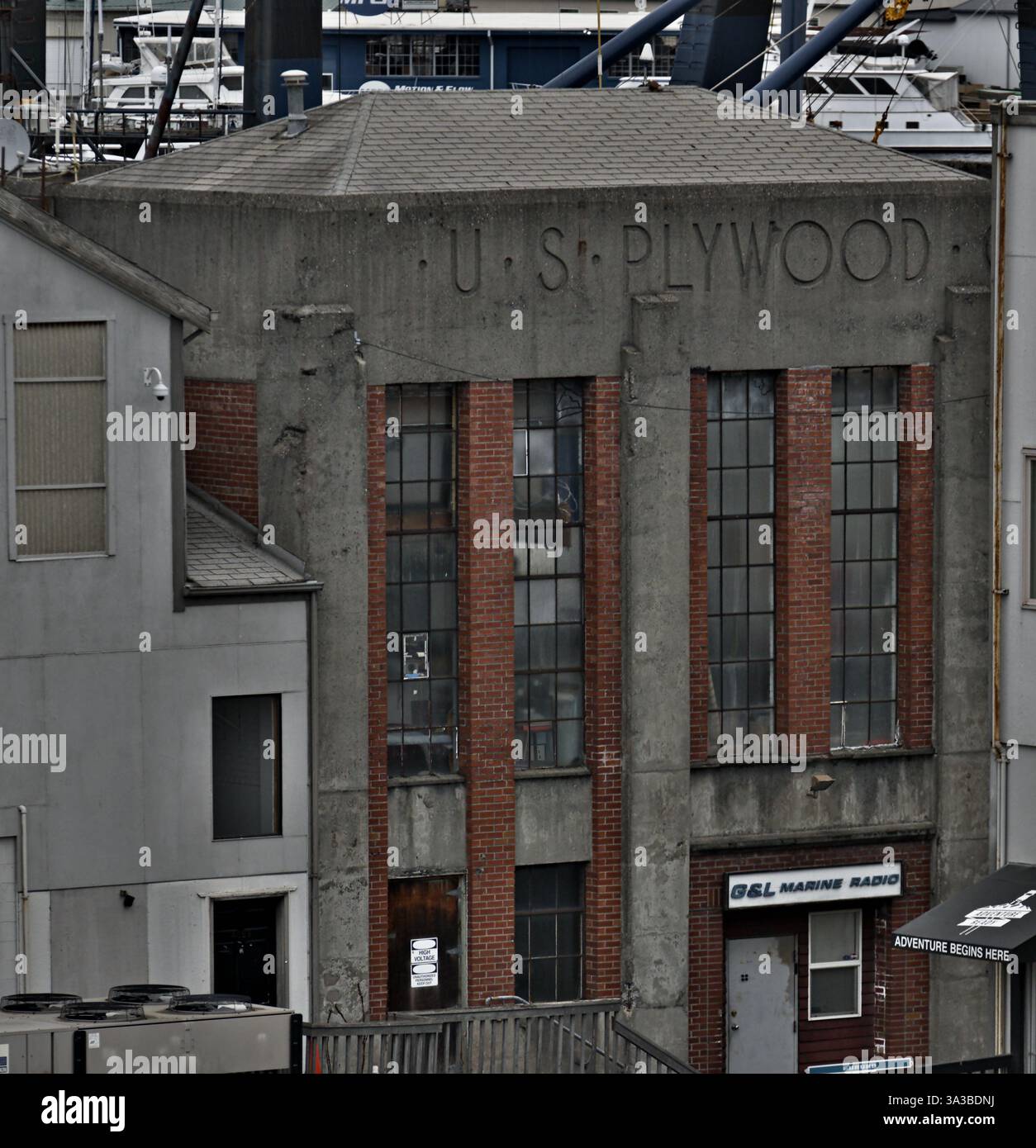 U.S. Plywood Corp Edificio, 4025 13th Ave. W. sul molo 55 dal ponte Ballard Foto Stock