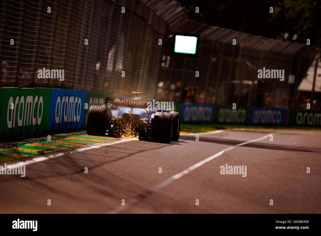 Melbourne, Australia. 15 marzo 2025. Alexander Albon della Thailandia guida la (23) Williams Racing FW47 Mercedes durante le prove finali davanti al Gran Premio di F1 d'Australia sul circuito Albert Park Grand Prix di Melbourne. Credito: SOPA Images Limited/Alamy Live News Foto Stock
