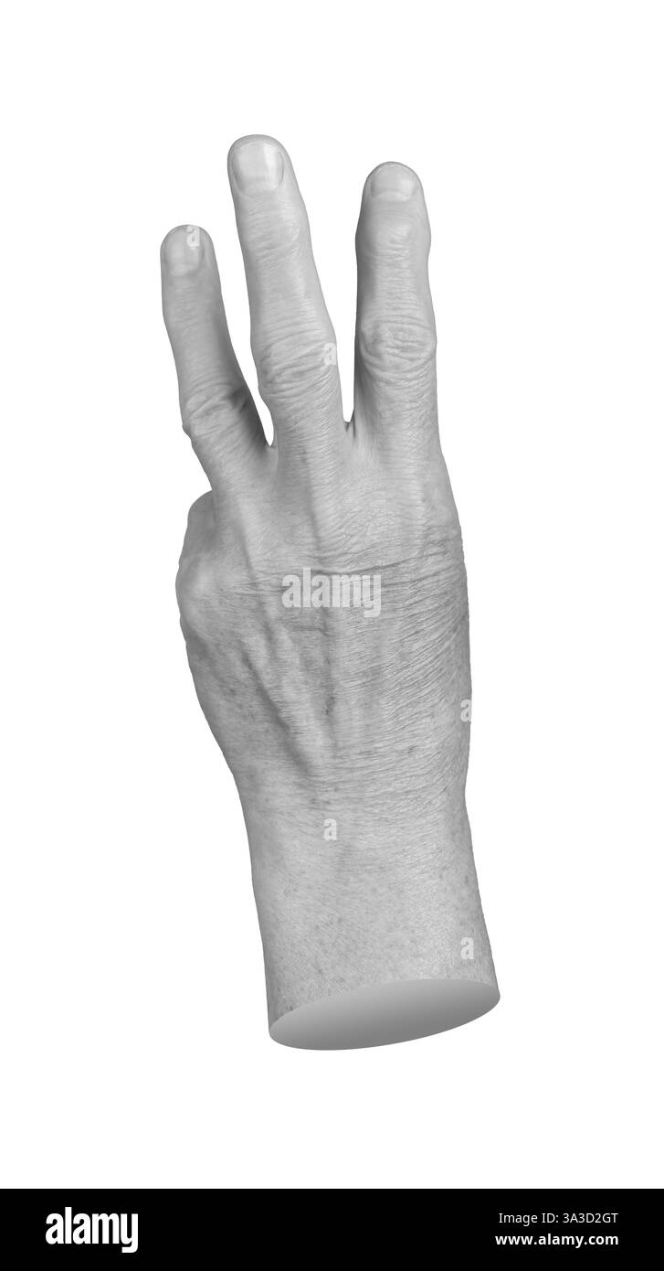 Una mano anziana che fa un gesto a tre dita, simboleggiando la comunicazione e il conteggio. L'indice, il centro e l'anello sono estesi, con pollice e pi Foto Stock