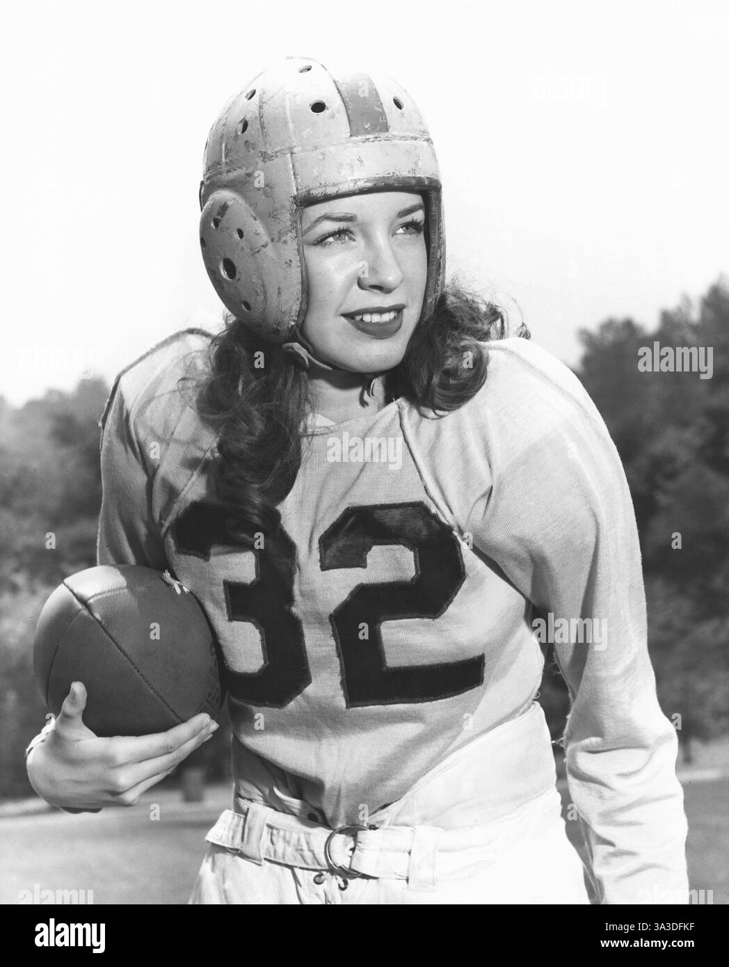 Ritratto di una giocatrice di calcio degli anni '1930 Foto Stock