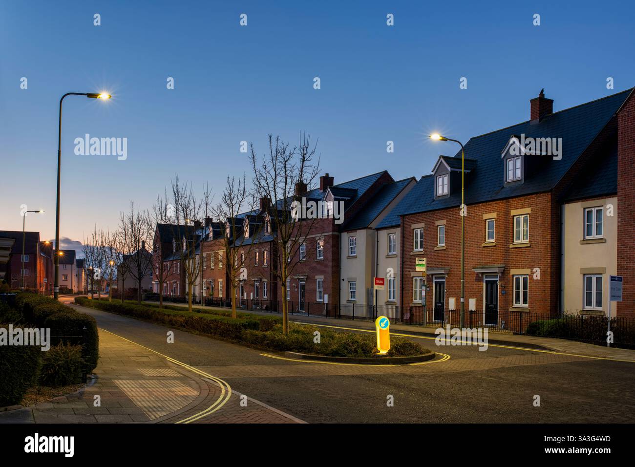 Bicester Street all'alba di marzo. Oxfordshire. Inghilterra. Foto Stock
