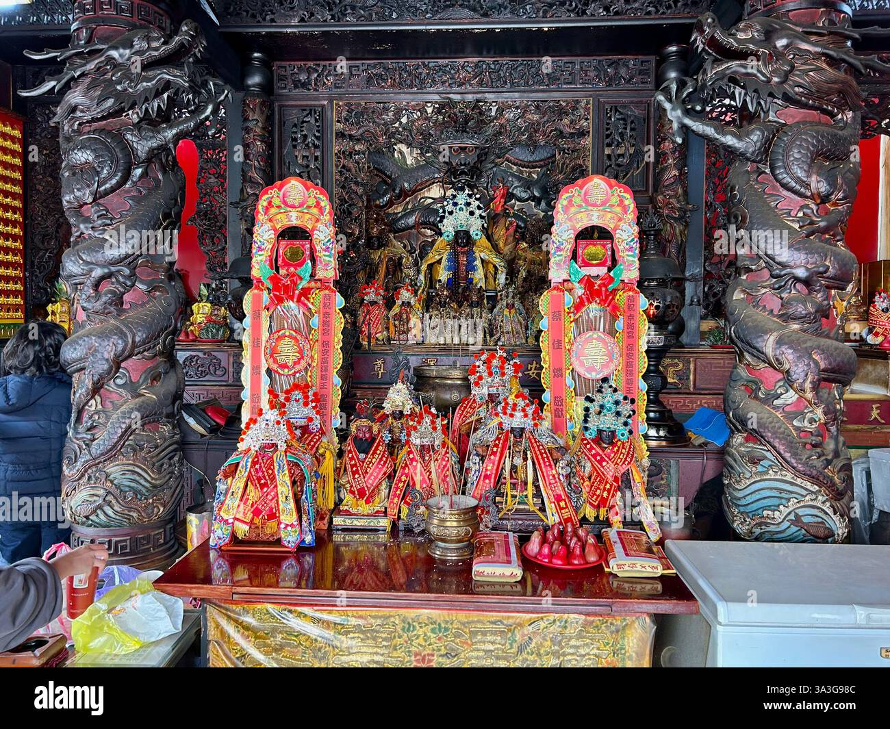 Taipei, Taiwan, turisti che visitano il centro storico, Danshiu, il distretto di Tamsui - Immagine stock catturata con smartphone