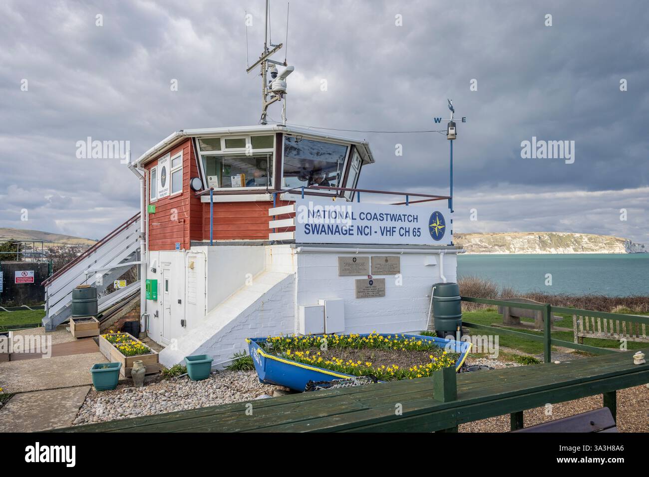 Nazionale. Stazione di osservazione di Coastwatch Swanage a Peveril Point, Swanage, Dorset, Regno Unito il 13 marzo 2025 Foto Stock