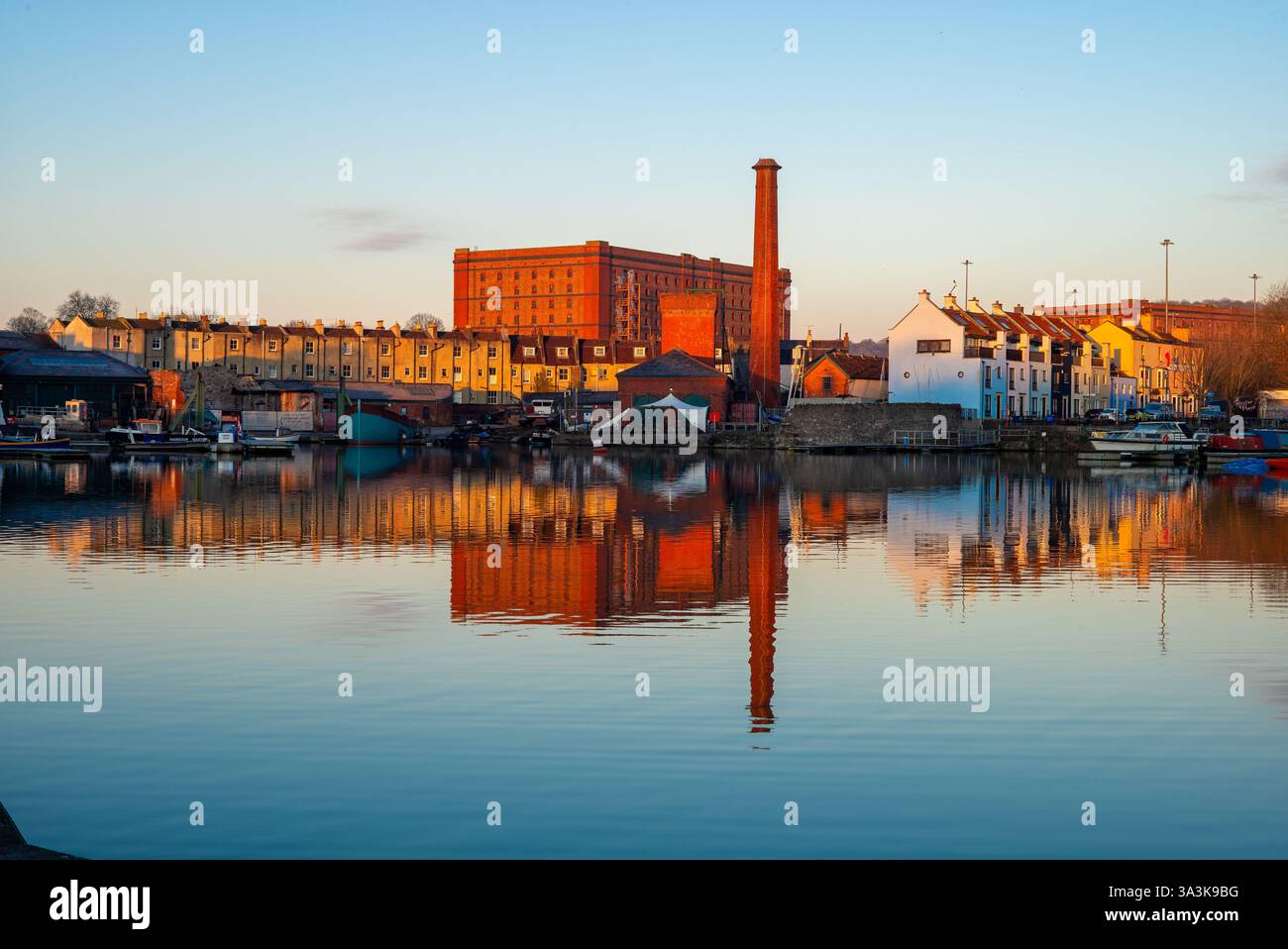 Alba al porto di Bristol Regno Unito Foto Stock