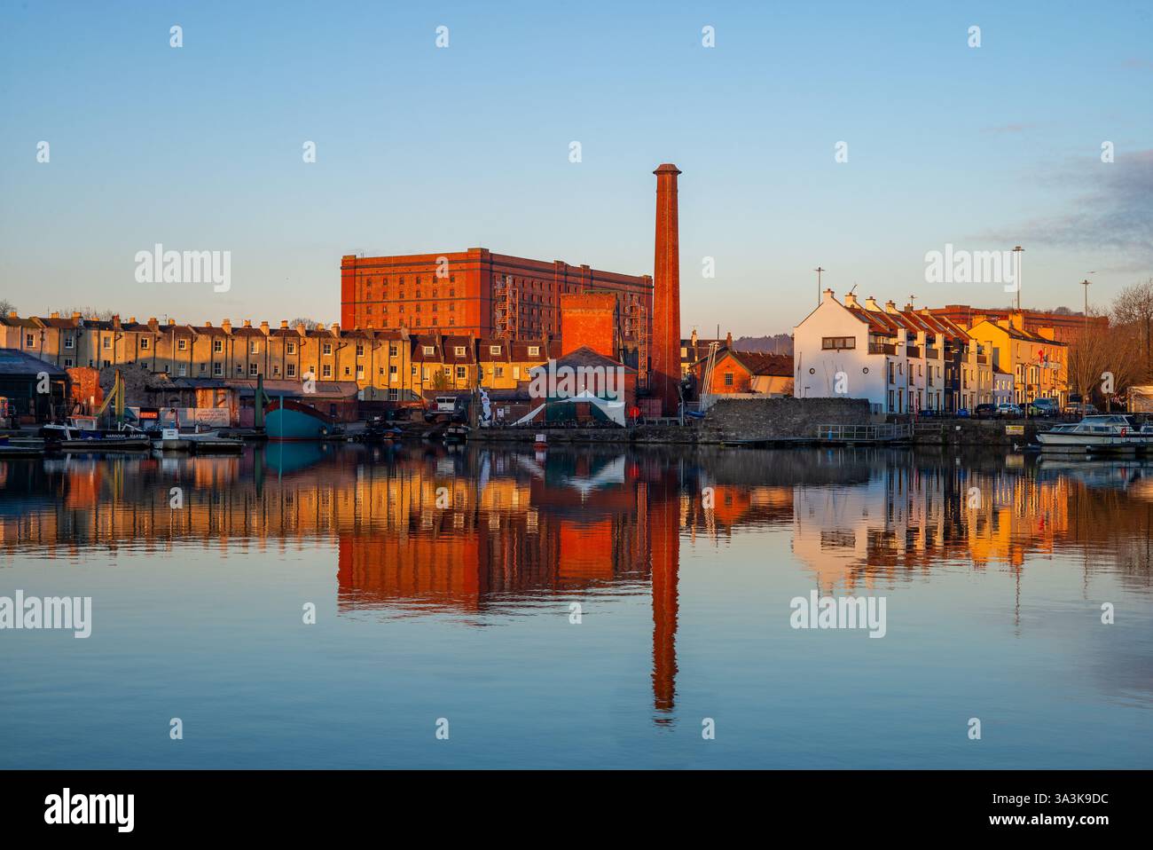 Alba al porto di Bristol Regno Unito Foto Stock