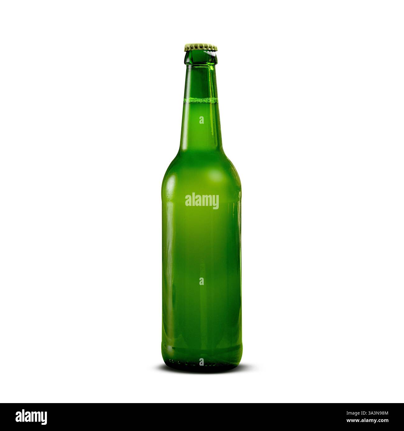Verde bottiglia di birra isolato su bianco Foto Stock