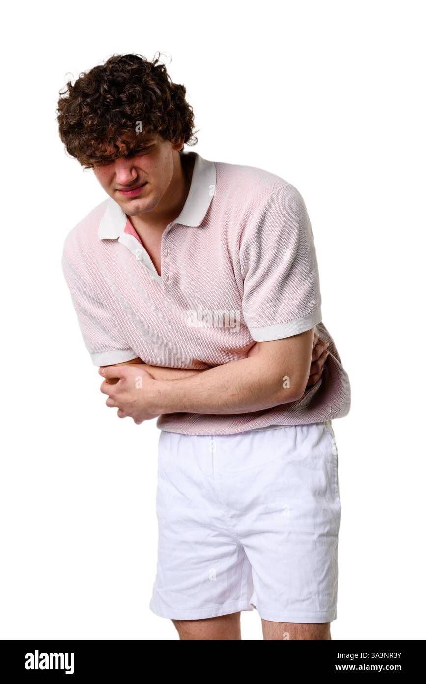 Sensazione di dolore muscolare dovuto alla sindrome da stanchezza cronica. Soffre di lussazione della vertebra trasversale. Il giovane ha a che fare con una postura errata Foto Stock