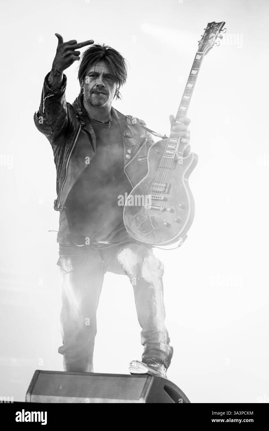 Headliner, il Prodigy chiude il Main Stage l'ultimo giorno al T in the Park nella sua nuova sede del Castello di Strathallen Foto Stock