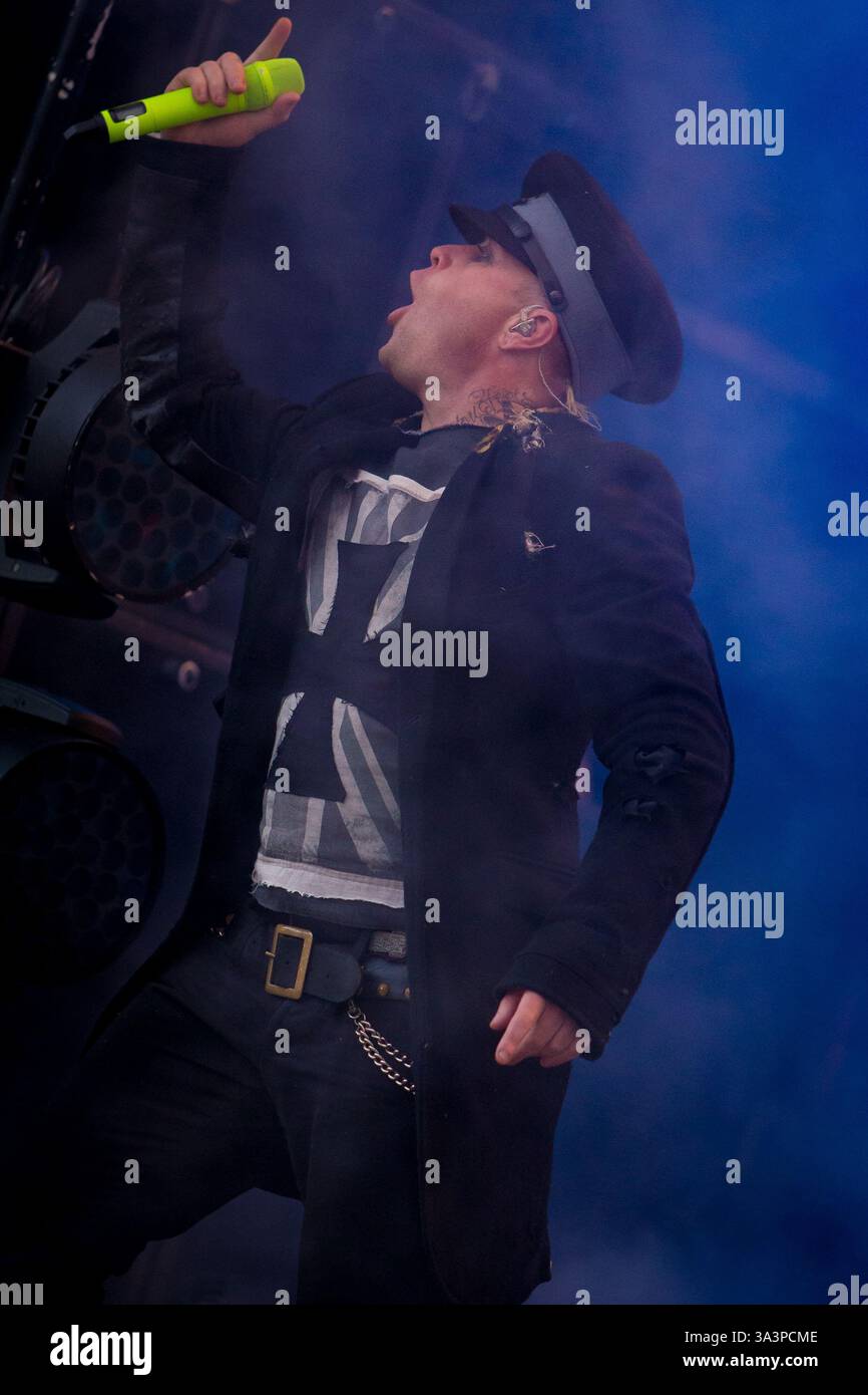 Headliner, il Prodigy chiude il Main Stage l'ultimo giorno al T in the Park nella sua nuova sede del Castello di Strathallen Foto Stock