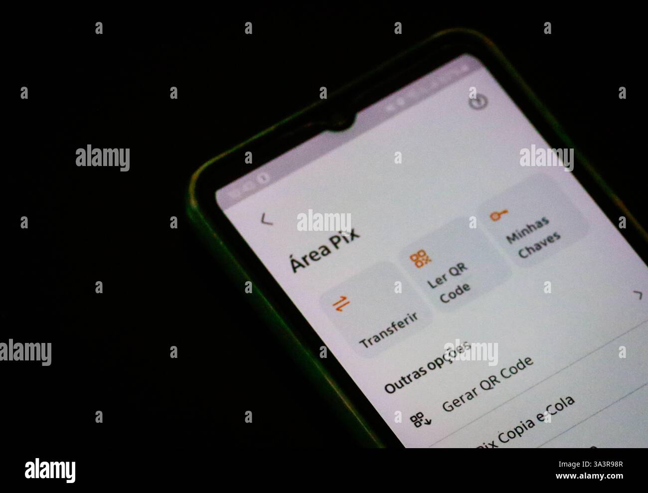São PAOLO, SP - 17.03.2025: BC INFORMA VAZAMENTO DE DADOS DO PIX - la Banca centrale (BC) ha riferito questo lunedì (17) di aver identificato un incidente di sicurezza con i dati personali degli utenti Pix, cioè una fuga di notizie con più di 25 mila chiavi Pix. Secondo l'autorità monetaria, il problema si è verificato a causa di specifici fallimenti nei sistemi della BC. (Foto: Aloisio Mauricio/Fotoarena) Foto Stock