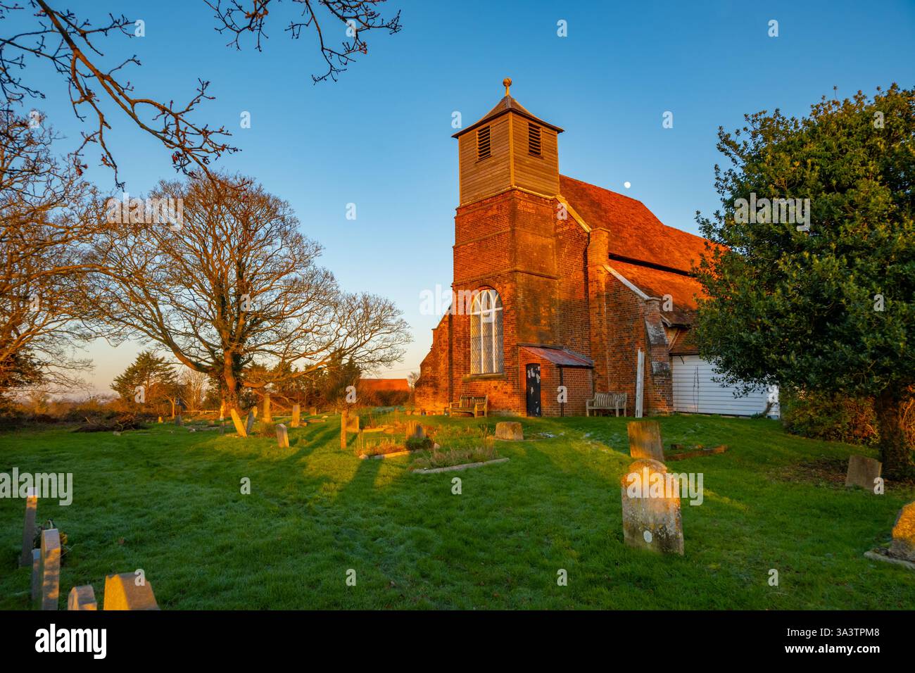 St Mary's Church, Buttsbury Essex al tramonto Foto Stock