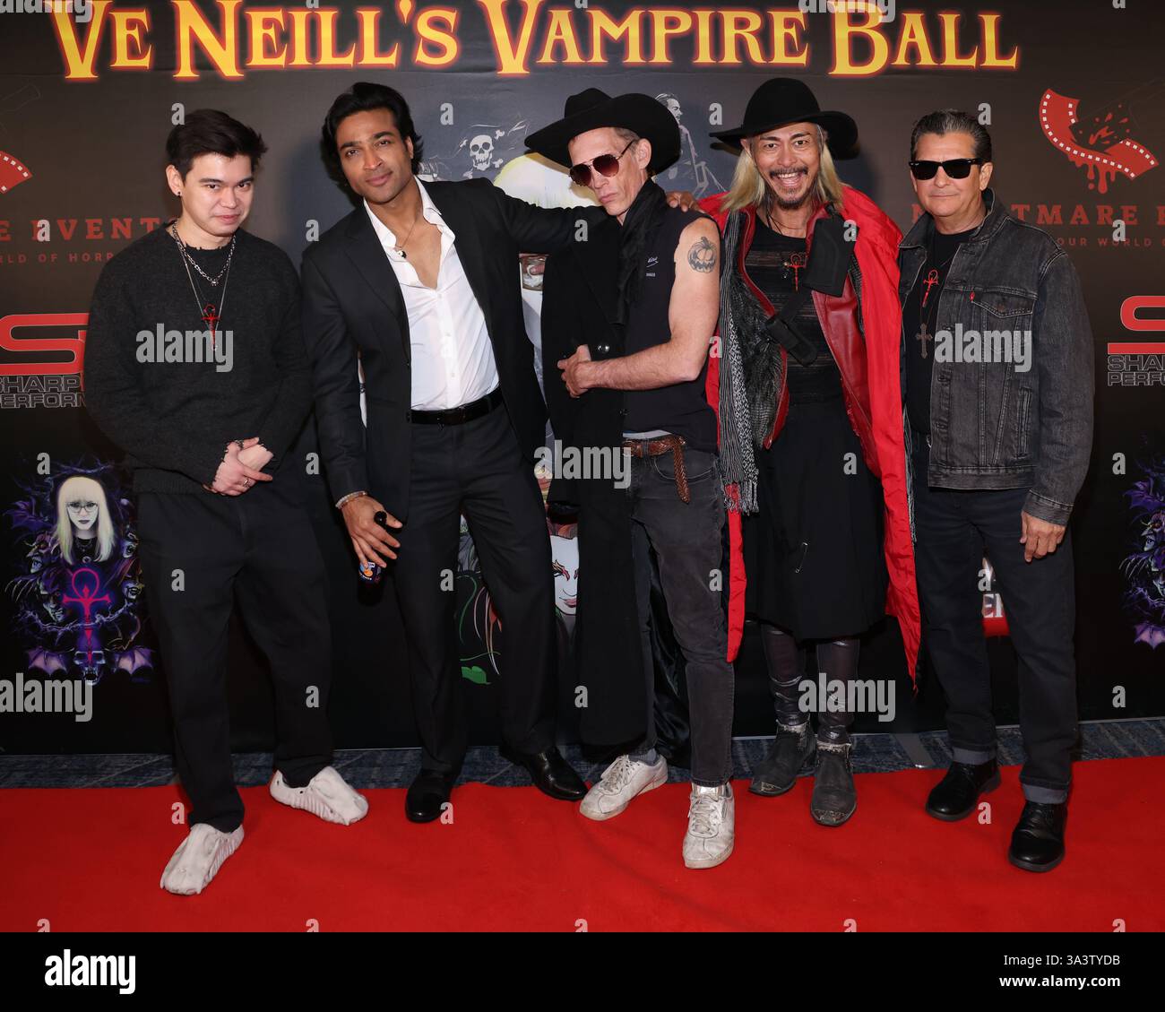 Burbank, California, Stati Uniti. 15 marzo 2025. Partecipa al Vampire Ball di VE Neill al Marriott Convention Center di Burbank, California. Credito: Sheri Determan Foto Stock