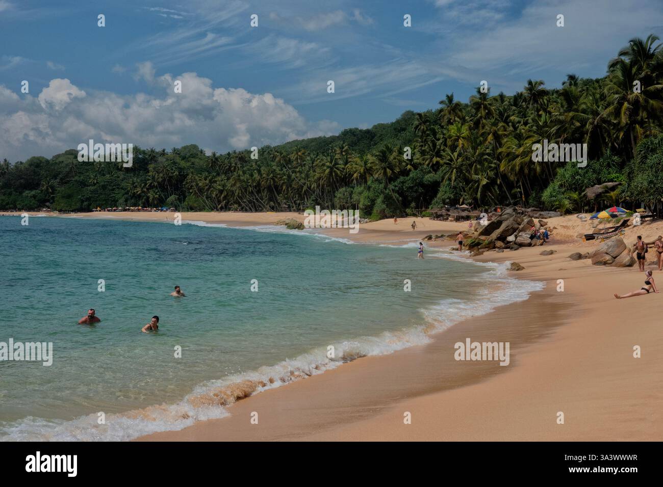 Splendida spiaggia silenziosa, Tangalle, Sri Lanka Foto Stock