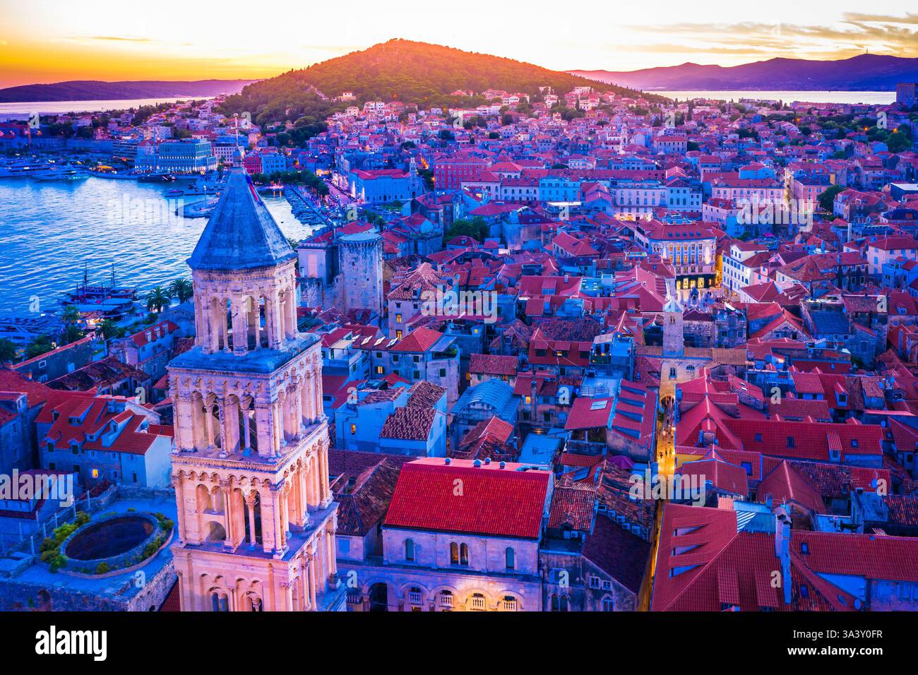 Veduta aerea del Palazzo di Diocleziano all'ora d'oro, Spalato, Croazia Foto Stock