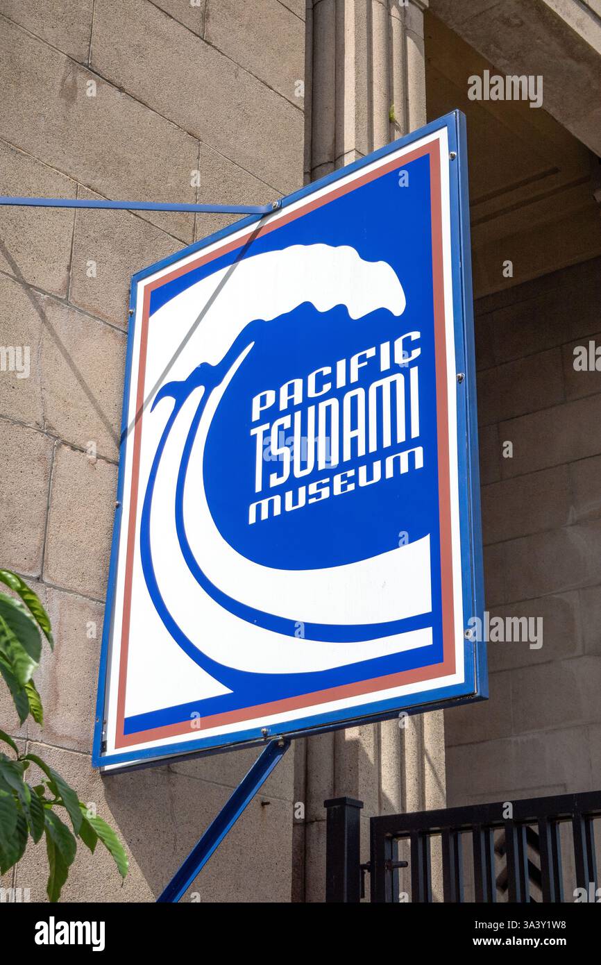 Insegna del Pacific Tsunami Museum fuori dall'ingresso del museo a Hilo Hawaii Stock Photo Foto Stock