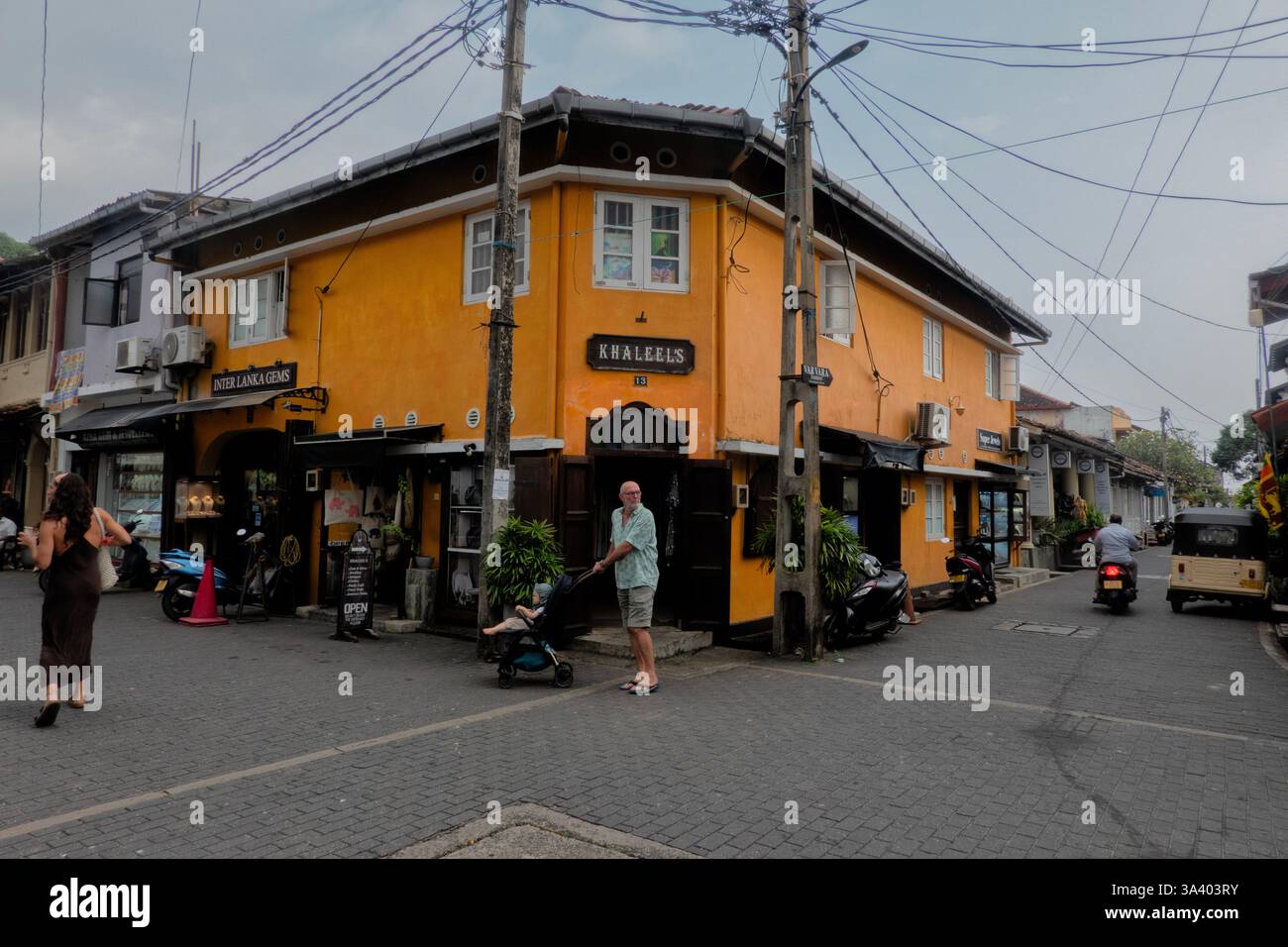 Scene di strada del forte Galle, Galle, Sri Lanka, Patrimonio dell'Umanità dell'UNESCO Foto Stock